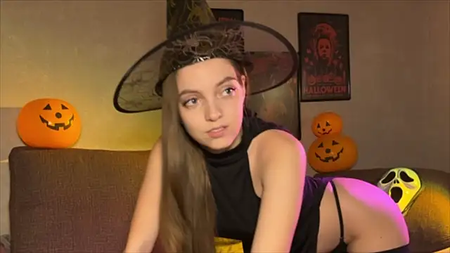 Snapshot of annylovely chatting on 10-30-25, 05:02 annylovely online show from 10-30-25, 05:02