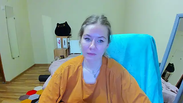 EmilyPaw online show from 02-25-25, 05:58