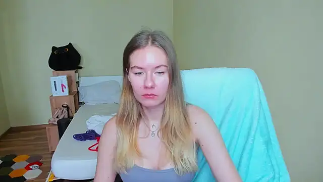 EmilyPaw online show from 03-21-25, 10:39