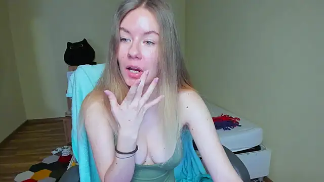 EmilyPaw online show from 03-22-25, 07:15