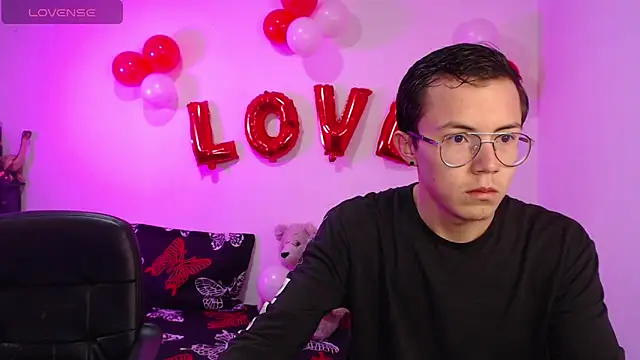 Tina 4 Charlie online show from 02-13-25, 12:00