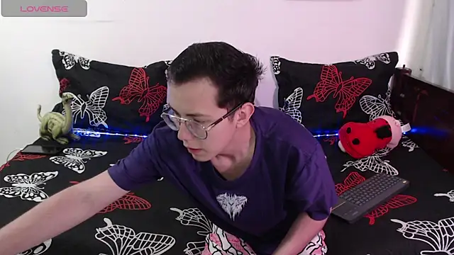 Tina 4 Charlie online show from 10-06-25, 12:46