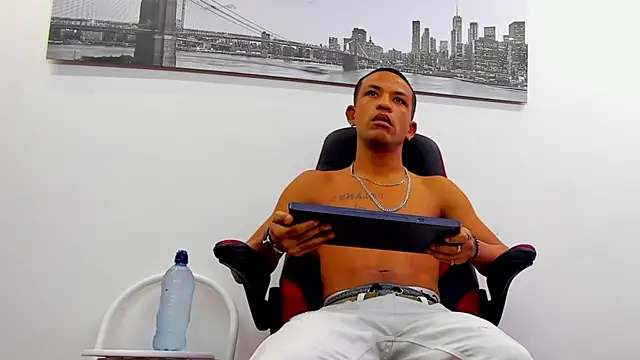 carlos alber12 online show from 02-10-25, 07:17