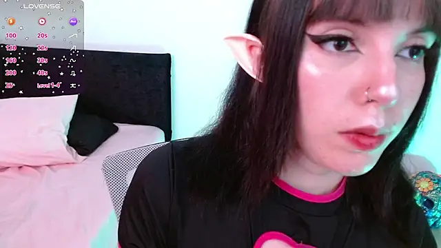 Snapshot of Diana_P23 chatting on 01-25-25, 11:00 Diana P23 online show from 01-25-25, 11:00