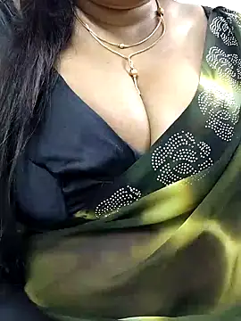 Queenflowerr online show from 01-24-25, 08:54