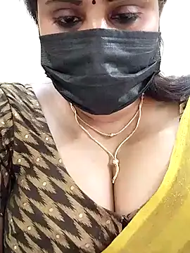 Queenflowerr online show from 01-29-25, 07:32