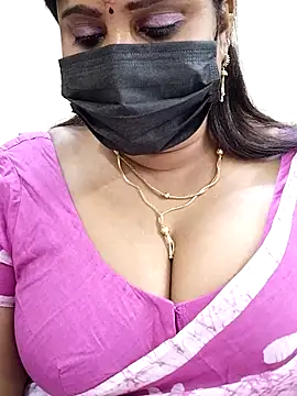 Queenflowerr online show from 02-14-25, 03:58