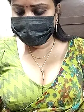 Queenflowerr online show from 02-21-25, 01:55