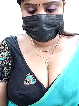 Queenflowerr online show from 03-03-25, 02:26