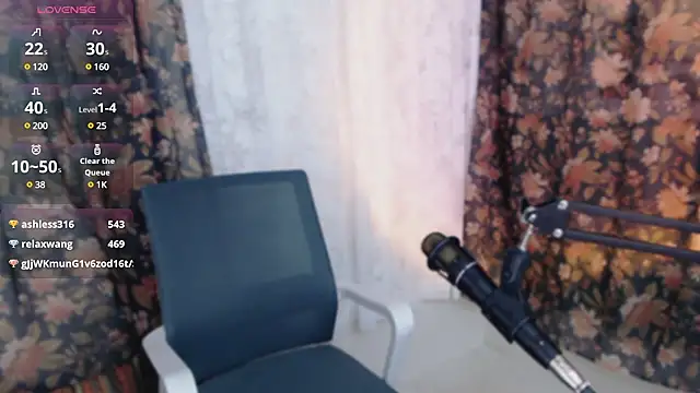 cat-lady-6688 online show from 03-06-25, 01:46
