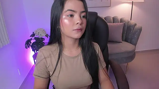 Layla Breezee online show from 03-21-26, 09:36