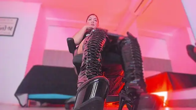 bonnieAn online show from 11-13-25, 09:19