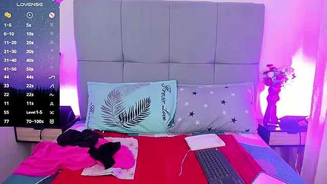 scarlet hit online show from 11-29-25, 04:37