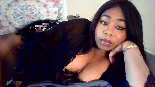 Snapshot of angeliquebelcali chatting on 11-06-25, 05:47 angeliquebelcali online show from 11-06-25, 05:47