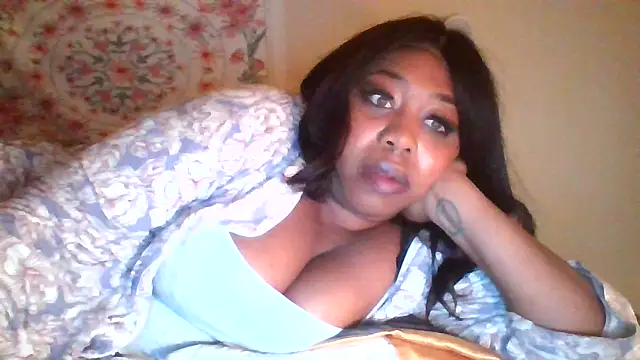 Snapshot of angeliquebelcali chatting on 11-10-25, 07:07 angeliquebelcali online show from 11-10-25, 07:07