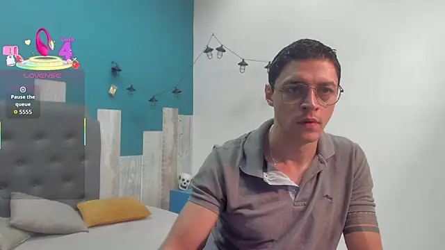 Frank Millers online show from 10-15-25, 07:36