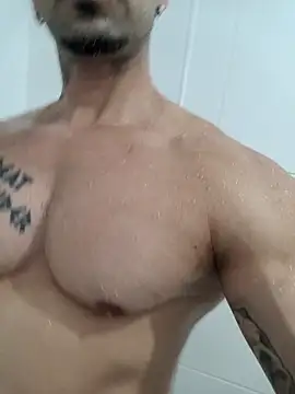 Snapshot of badbrown chatting on 02-18-25, 04:04 badbrown online show from 02-18-25, 04:04