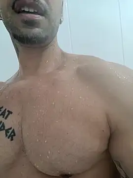 Snapshot of badbrown chatting on 02-19-25, 03:50 badbrown online show from 02-19-25, 03:50