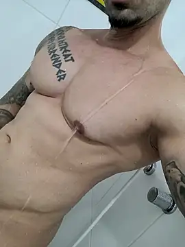 Snapshot of badbrown chatting on 02-22-25, 03:34 badbrown online show from 02-22-25, 03:34