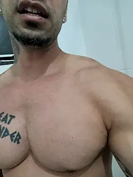 Snapshot of badbrown chatting on 02-25-25, 04:14 badbrown online show from 02-25-25, 04:14