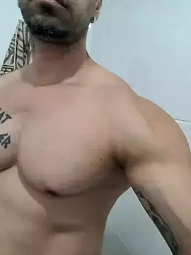 Snapshot of badbrown chatting on 02-28-25, 03:59 badbrown online show from 02-28-25, 03:59