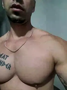 Snapshot of badbrown chatting on 03-20-25, 10:29 badbrown online show from 03-20-25, 10:29