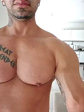 Snapshot of badbrown chatting on 10-05-25, 12:36 badbrown online show from 10-05-25, 12:36