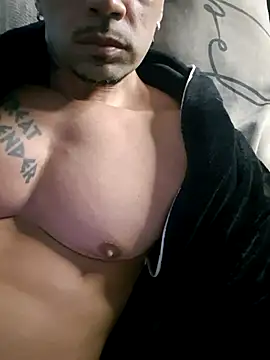 Snapshot of badbrown chatting on 10-08-25, 02:20 badbrown online show from 10-08-25, 02:20