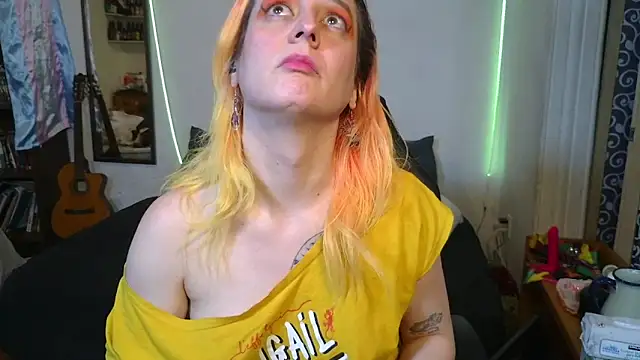 Evelan420 online show from 10-22-25, 06:18