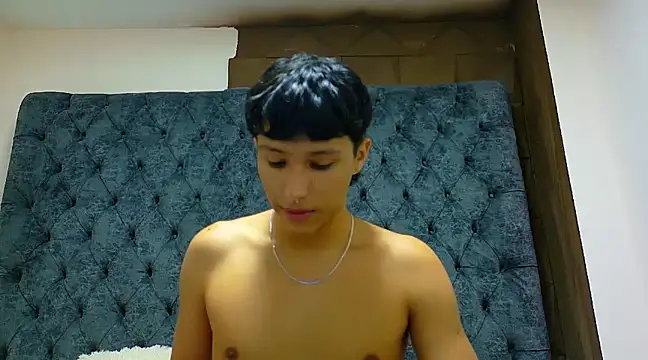 Snapshot of MarckPassion chatting on 03-20-25, 01:15 MarckPassion online show from 03-20-25, 01:15