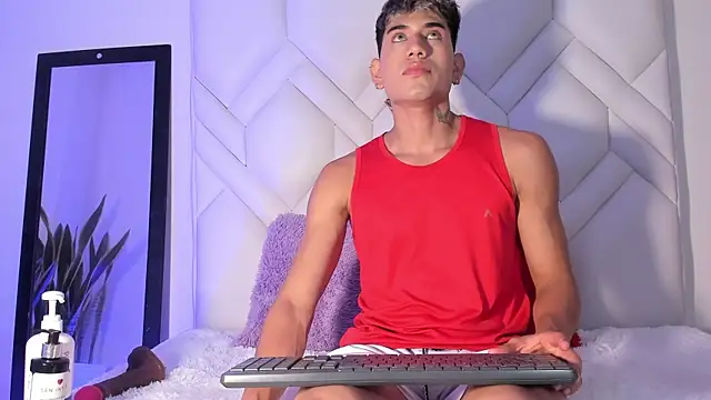 Snapshot of Jean_Miller20 chatting on 02-16-26, 11:01 Jean Miller20 online show from 02-16-26, 11:01