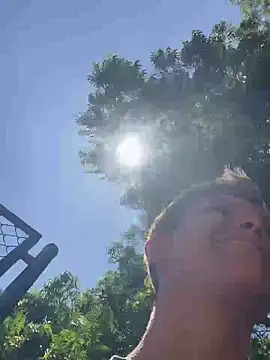 izan 20 online show from 09-10-25, 04:18