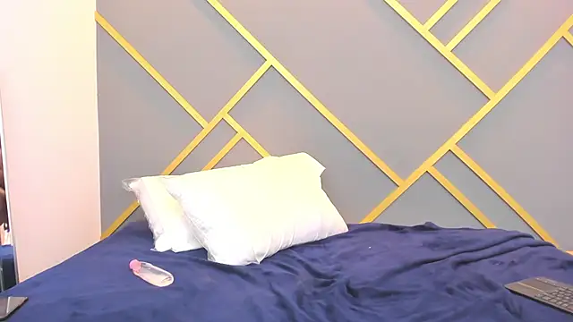 Snapshot of Alaia_Colins chatting on 02-16-25, 06:54 Alaia Colins online show from 02-16-25, 06:54