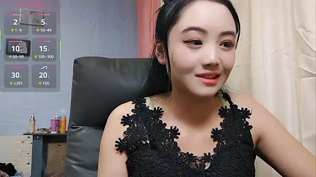 Snapshot of ManMan-520 chatting on 11-01-25, 08:00 ManMan-520 online show from 11-01-25, 08:00