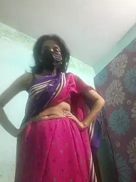 Snapshot of Bong-lady chatting on 02-06-25, 11:21 Bong-lady online show from 02-06-25, 11:21