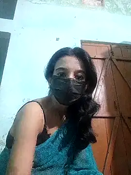 Snapshot of Bong-lady chatting on 02-28-25, 07:05 Bong-lady online show from 02-28-25, 07:05