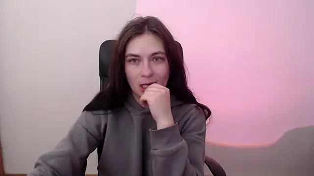 AmandaJi  online show from 12-04-25, 07:06