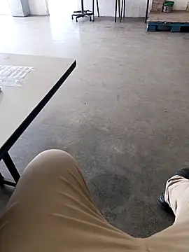 Snapshot of Trixboy201 chatting on 10-13-25, 01:00 Trixboy201 online show from 10-13-25, 01:00