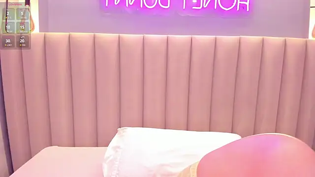 Naomymonroe  online show from 01-09-26, 10:00