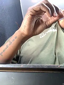 NatyParker online show from 10-15-25, 12:27