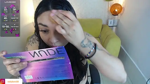 natyk m online show from 02-18-25, 01:00