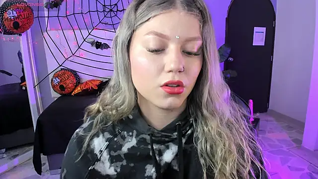 alaia greyy online show from 10-09-25, 12:47