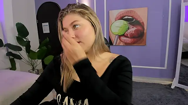 alaia greyy online show from 11-18-25, 03:27