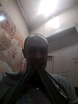 MaxDevilWhite online show from 10-17-25, 10:40