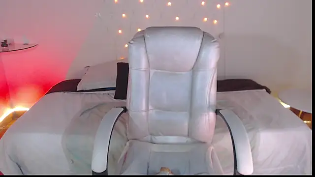 saray  jones online show from 03-11-25, 04:18