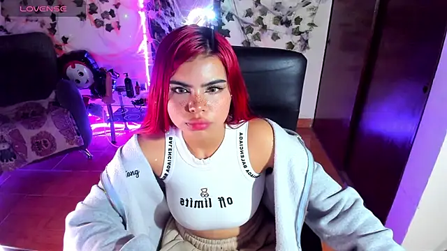 saray  jones online show from 10-08-25, 01:31