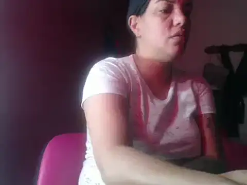 Snapshot of Tammyymilf chatting on 01-31-25, 02:28 Tammyymilf online show from 01-31-25, 02:28