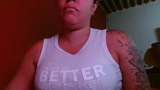 Snapshot of Tammyymilf chatting on 10-13-25, 07:14 Tammyymilf online show from 10-13-25, 07:14