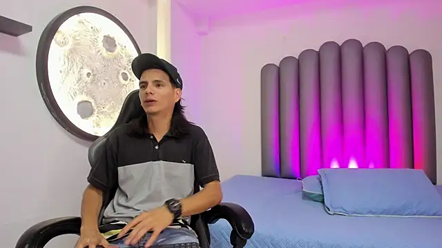 Martshall09 online show from 11-08-25, 08:07