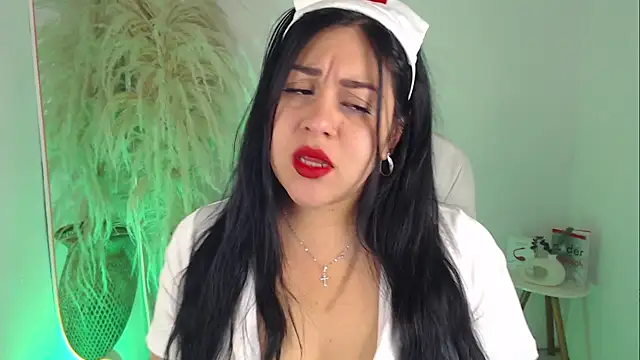 Snapshot of Sofi_BBW chatting on 11-28-25, 12:41 Sofi BBW online show from 11-28-25, 12:41